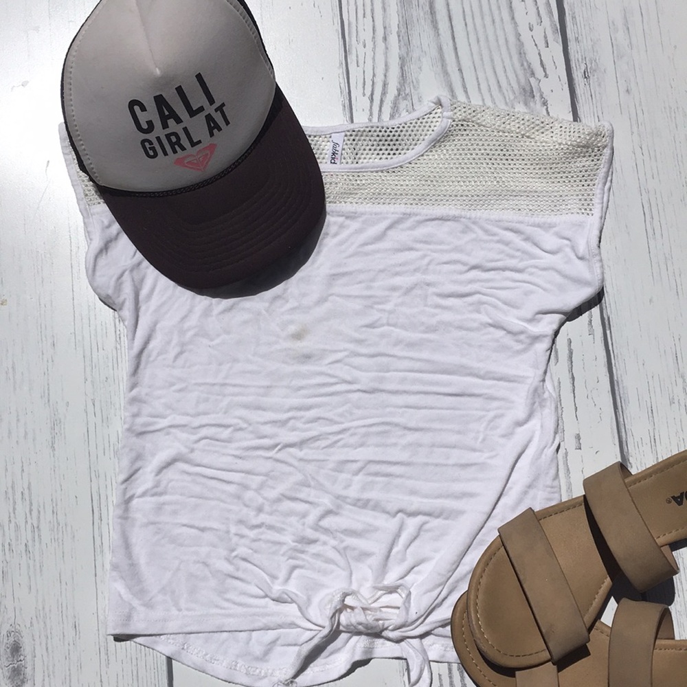white t-shirt